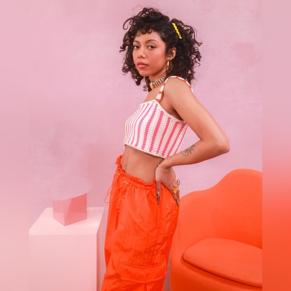 NWT Future Collective Alani Noelle Ora Women’s Utility Nylon Cargo Pants - Picture 2 of 4